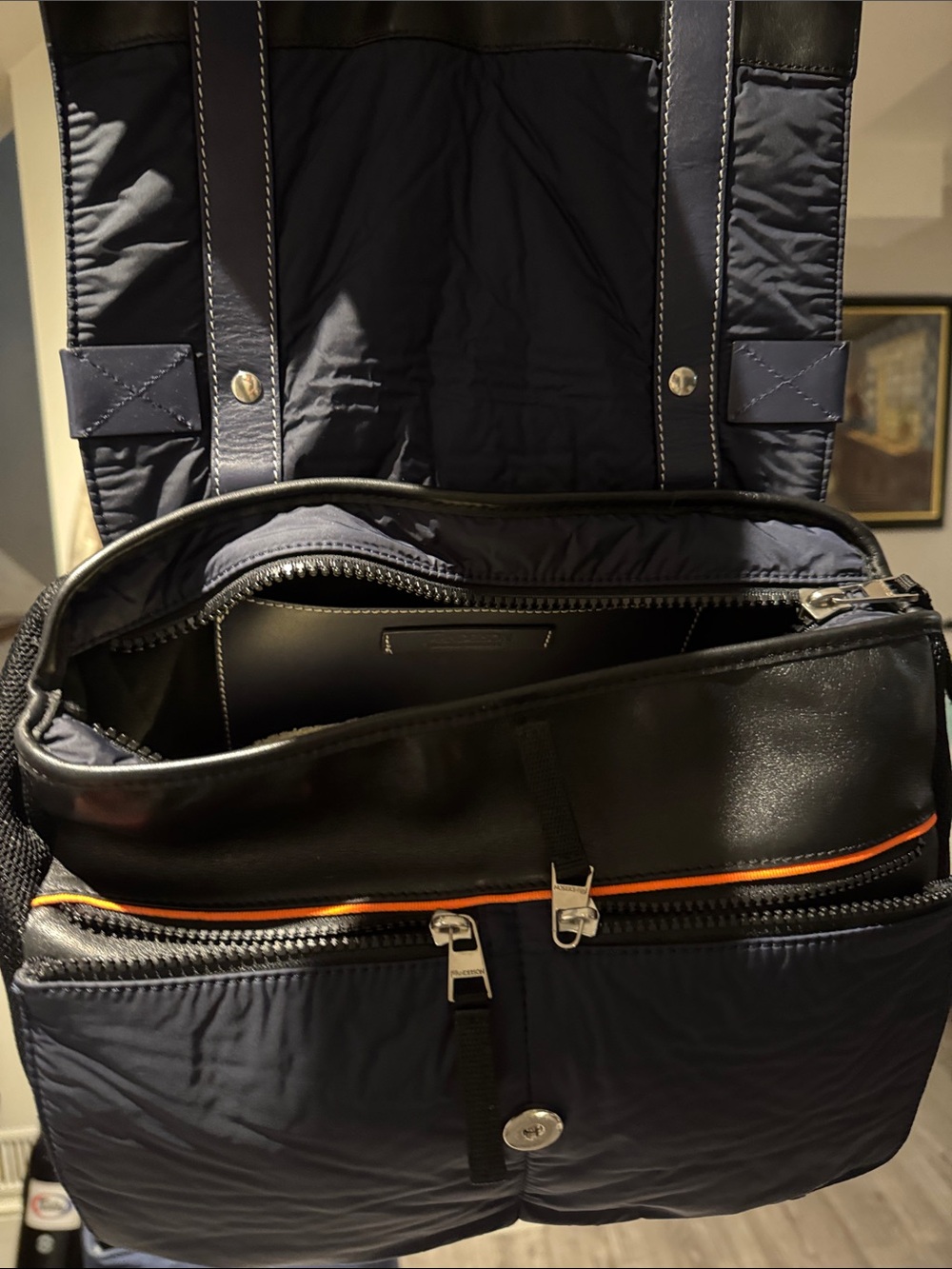 JW ANDERSON Pierced messenger bag - Picture 4 of 5